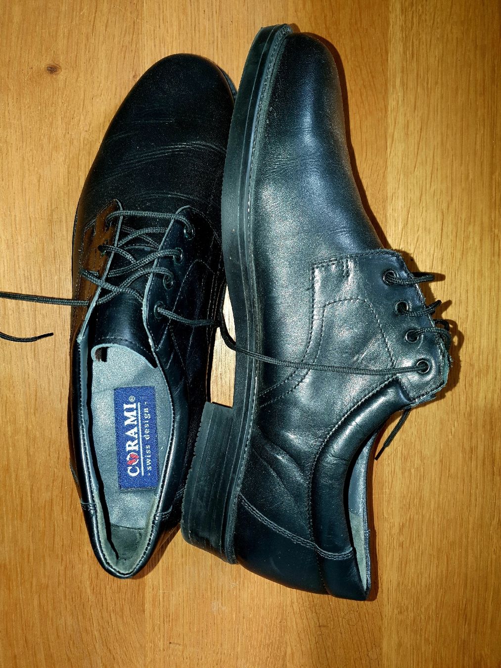 Scarpe da uomo: CORAMI Halbschuhe Herren, schwarz Groesse 9, feines Leder – Nuovo (secondo la descrizione) da Zürich venduto da Philotimo 2