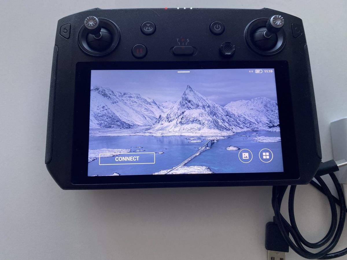DJI Commande à distance: Radiocommande DJI Smart Controller RM500 – D'occasion à Gland par Tech-TEC 1
