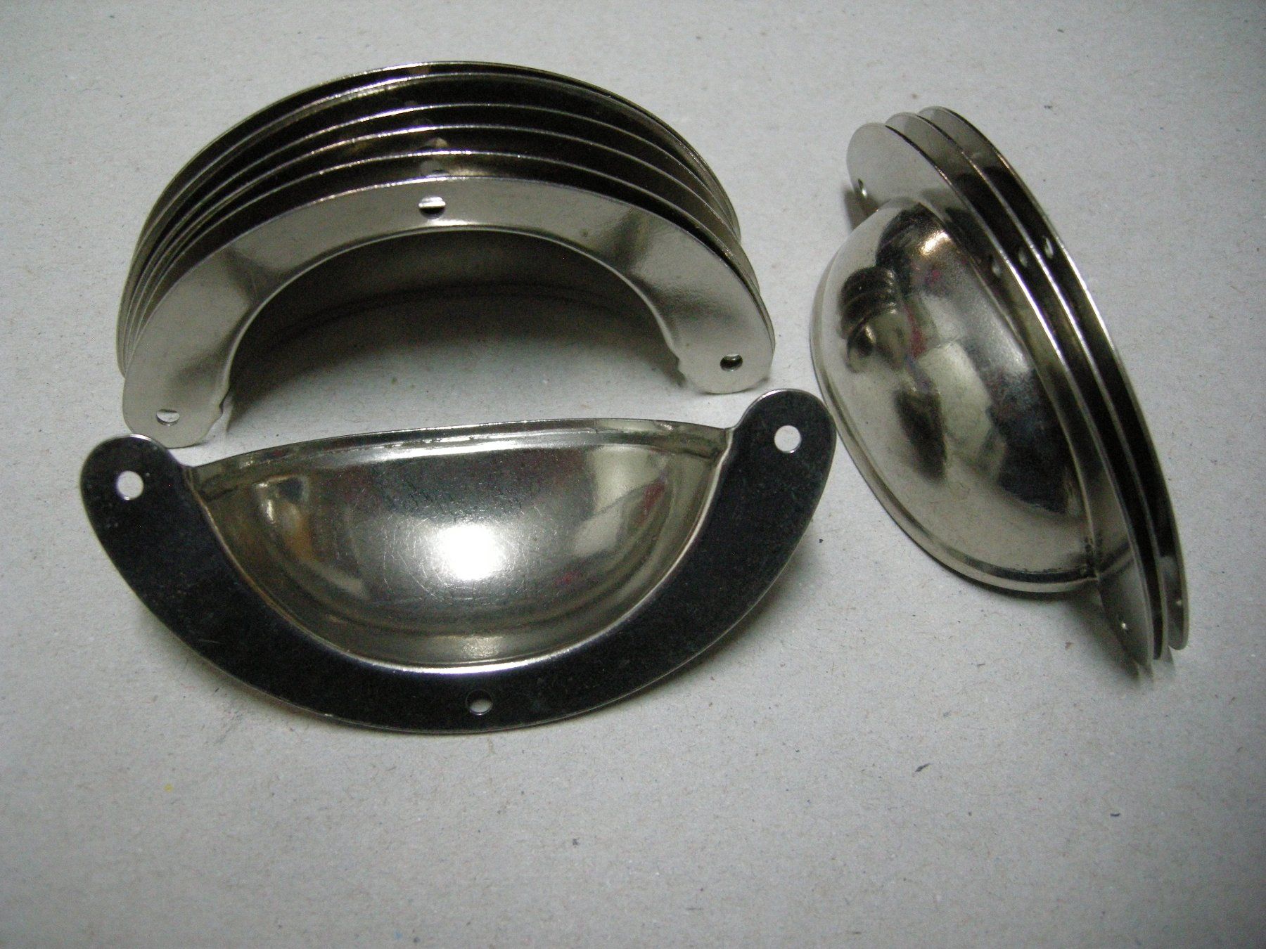 Eisenwaren: Griffmuscheln, Schubladenstock, Schublade – Neu (gemäss Beschreibung) aus Birmenstorf AG von monza2011 2