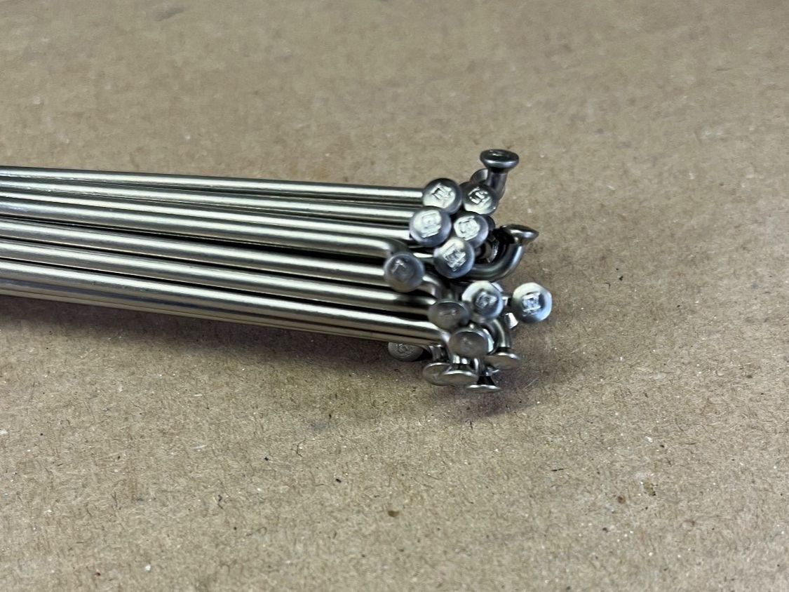 Swiss Pezzi di ricambio: 36 Stk. Speichen DT Swiss Competition Spokes – Nuovo (secondo la descrizione) da Untervaz venduto da Xun 1