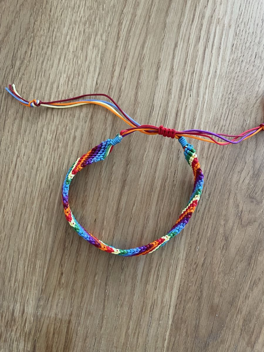 Armbänder & -reifen: Regenbogen Freundschaftsarmband, Handmade! – Gebraucht aus Dietikon von Apel 2
