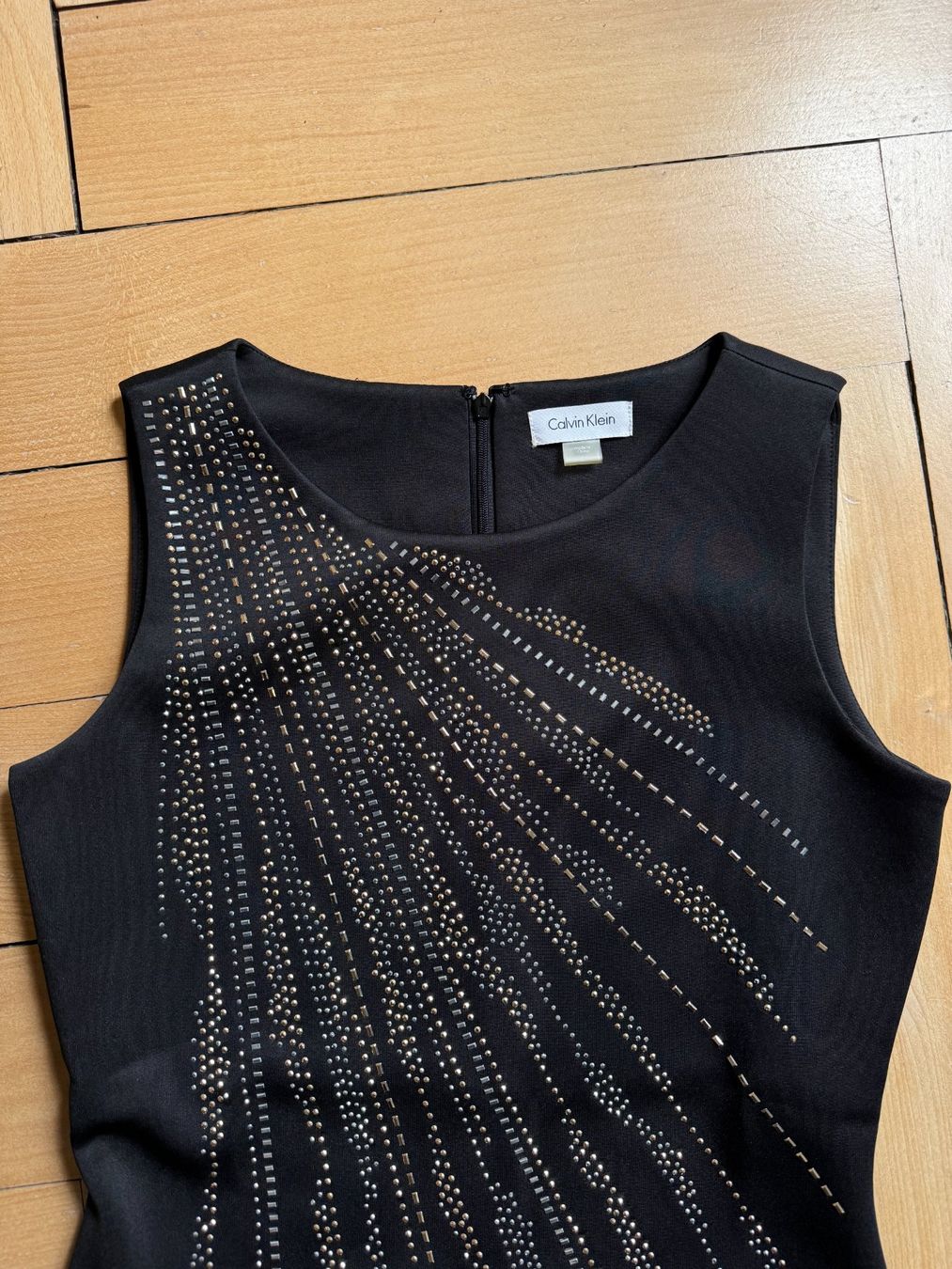 Calvin Klein Vestiti: CALVIN KLEIN - Etuikleid schwarz mit Strass S – Usato da Zürich venduto da Diazaio 3