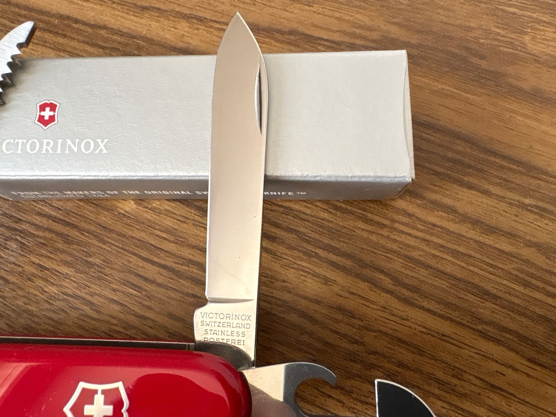 Victorinox Coltelli tascabile: VICTORINOX - Camper - Sackmesser – Usato da Andwil SG venduto da Rainboli 3