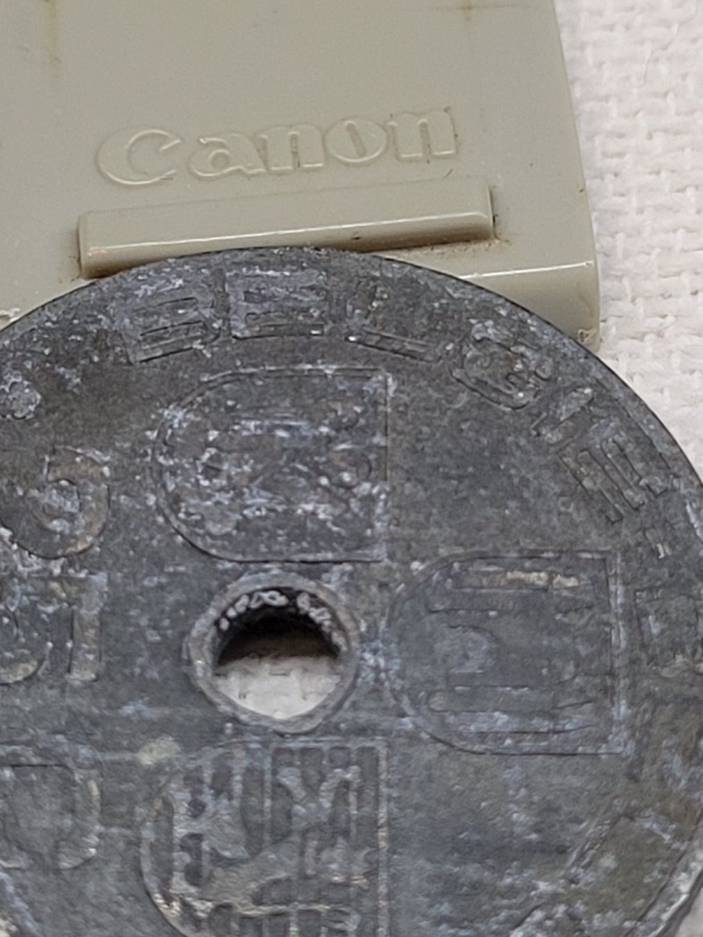 Tutti le monete: Pièce de 25 centimes Belge 1944 – Difettoso da La Chaux-de-Fonds venduto da reu_kx5l 1