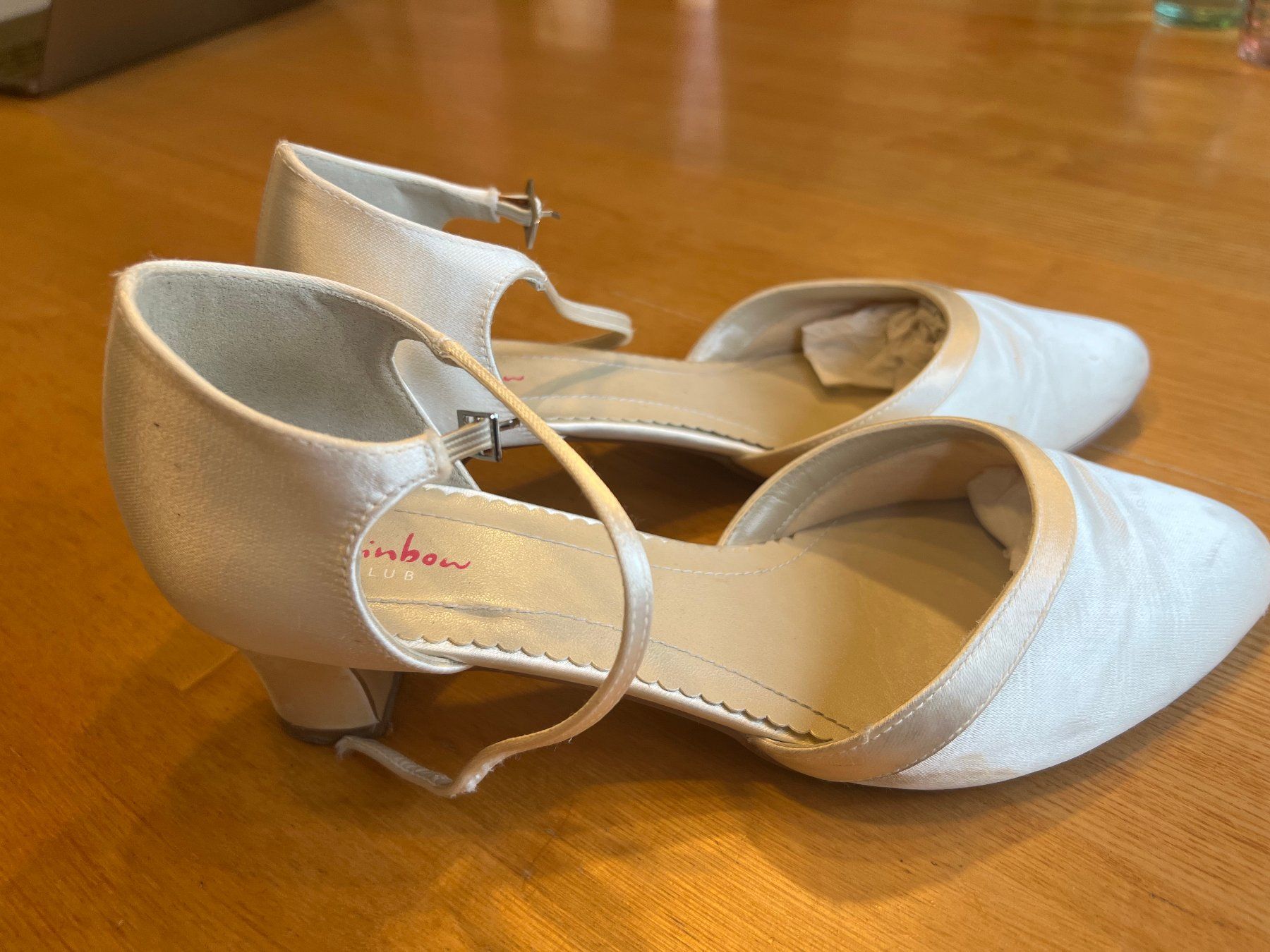 Rainbow Scarpe da donna: Hochzeitsschuhe Gr. 39 (9) – Usato da Männedorf venduto da JaLa. 1