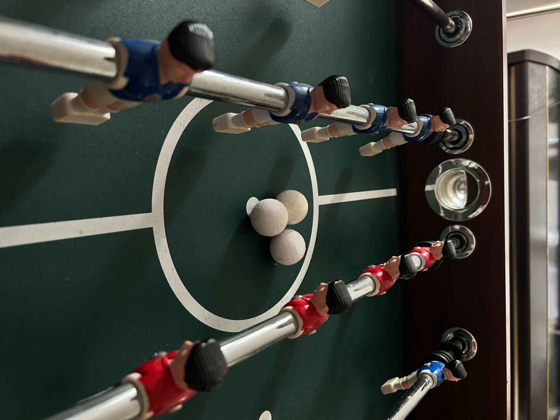 Spiele: Tischfussball Tischkicker Töggelikasten – Gebraucht aus Greifensee von  3