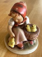 Hummel-Figur Kükenmutterchen