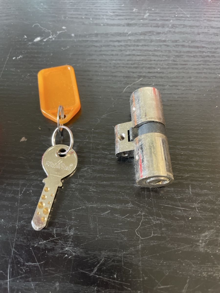 Kaba Lucchetti: Schlosszelinder mit Schlüssel  – Usato da Abtwil sg venduto da Kueng.MultiOutlet 1