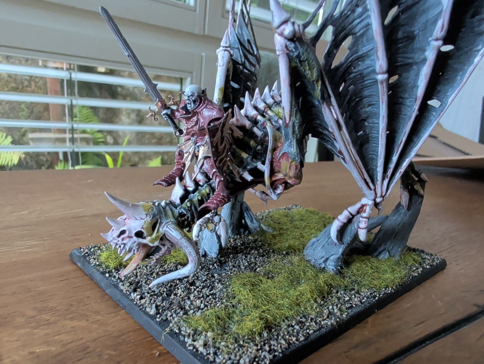 Statuette: Warhammer Old World Vampire Counts Zombie Dragon – Usato da Luzern venduto da roene 1