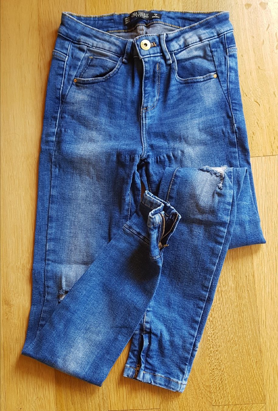 Zara Jeans: Zara Jeans blau, Grösse EUR 34 – Usato da Erlenbach ZH venduto da wem_6f9c 5