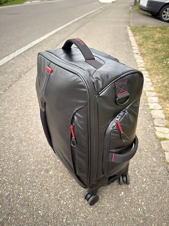 Valigie: Samsonite Paradiver Light Rucksack,Koffer 4 Rollen  – Usato da Männedorf venduto da mih_dv9h
