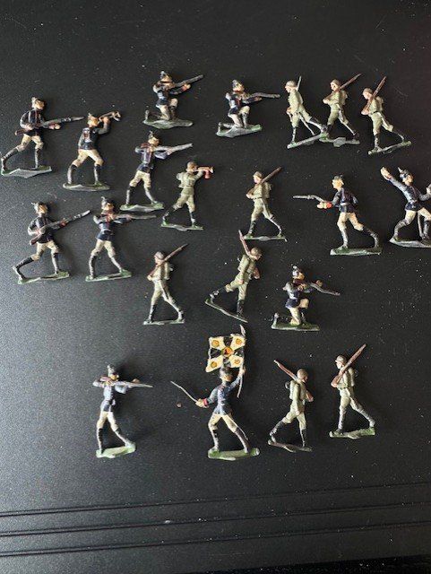 Figuren: Zinnsoldaten – Gebraucht aus Basel von VIO100