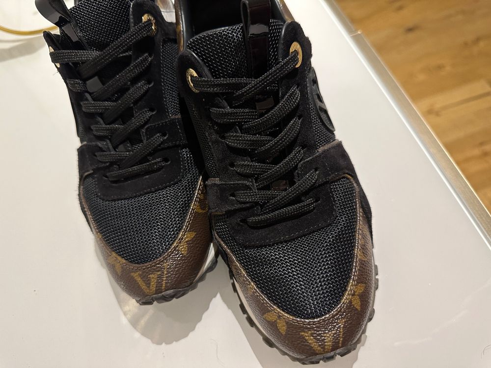 Louis Vuitton Scarpe da donna: Louis VUITTON runway sneaker – Usato da Perlen venduto da H.Spa 1
