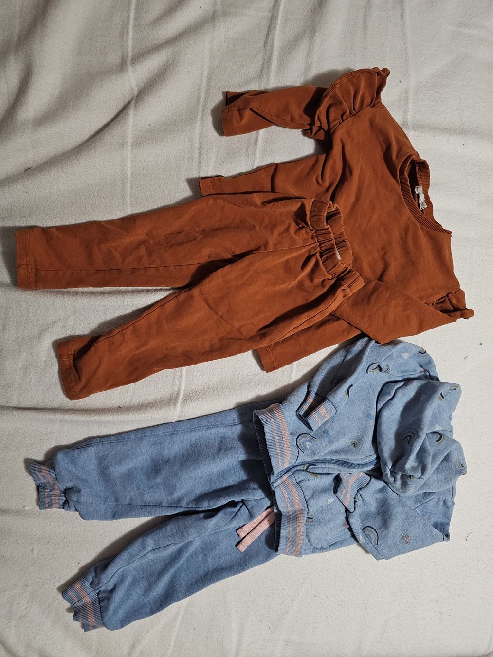 Lotti & Set di vestiti: Kleiderpaket Mädchen 86-92 – Usato da Kesswil venduto da yanat 2