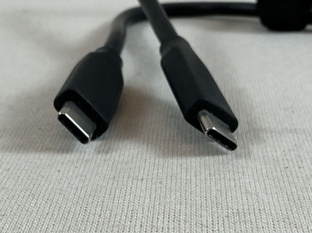 Câbles: USB-C auf USB-C Ladekabel schwarz – D'occasion à Richterswil par Restwert_Richterswil 4