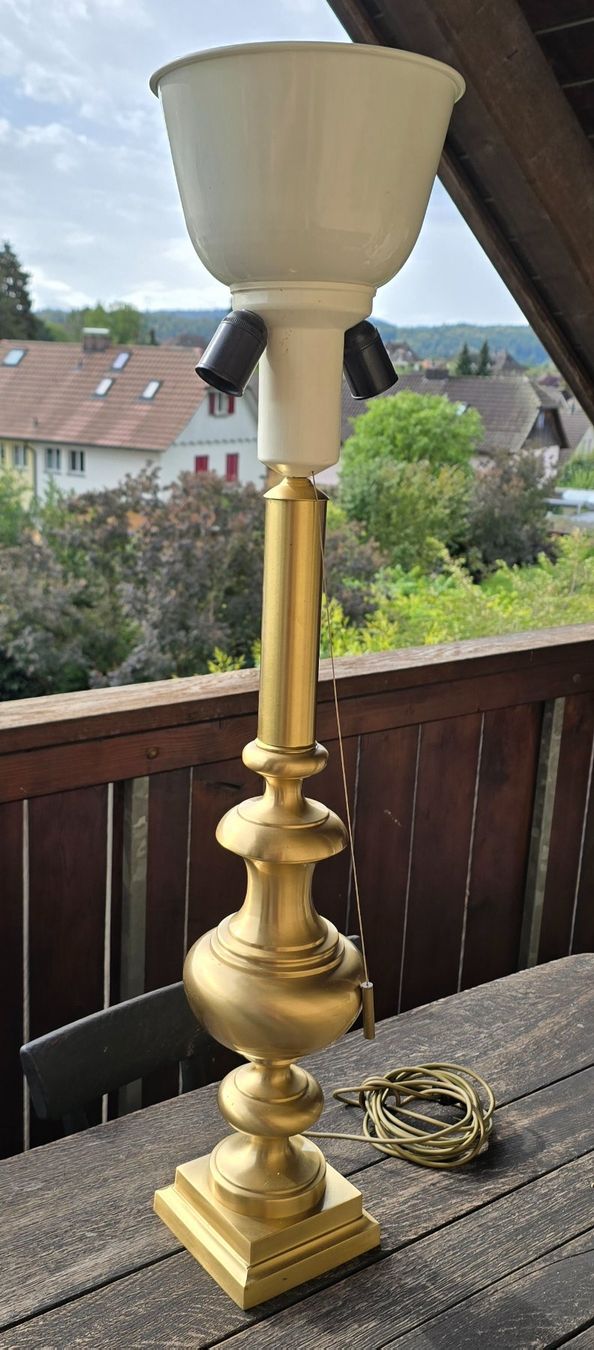 Lampade: Lampe mit Messingsockel – Usato da Herzogenbuchsee venduto da Numis25 6