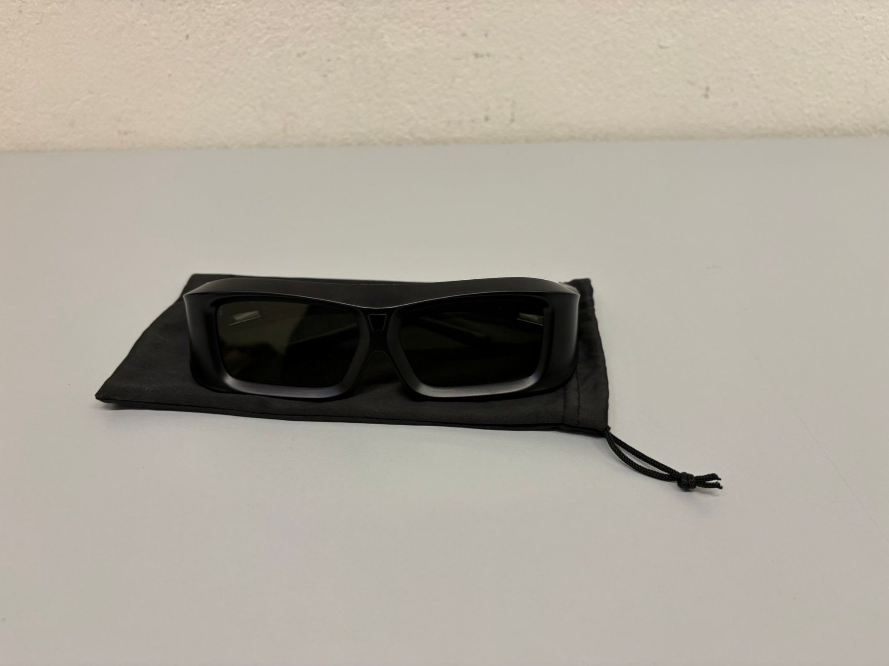 Occhiali & Lenti: 3D Brille mit Batterie – Usato da Hochdorf venduto da av-electronics 5
