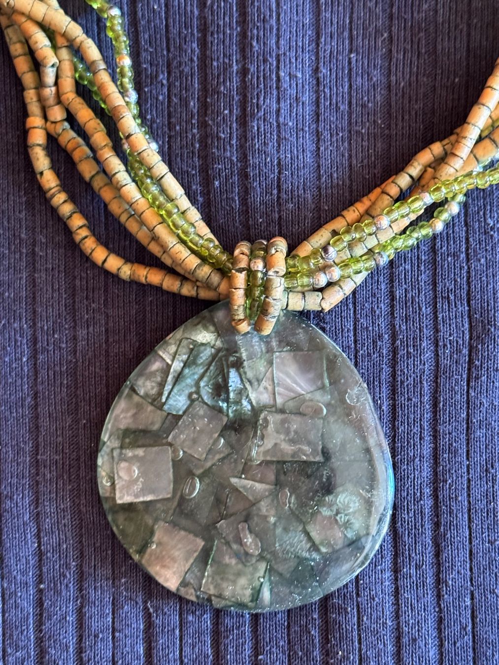 Catenine: Boho- oder Ethnoschmuck Halskette England 80er Jahre – Usato da Grabs venduto da Dekostuebli 1