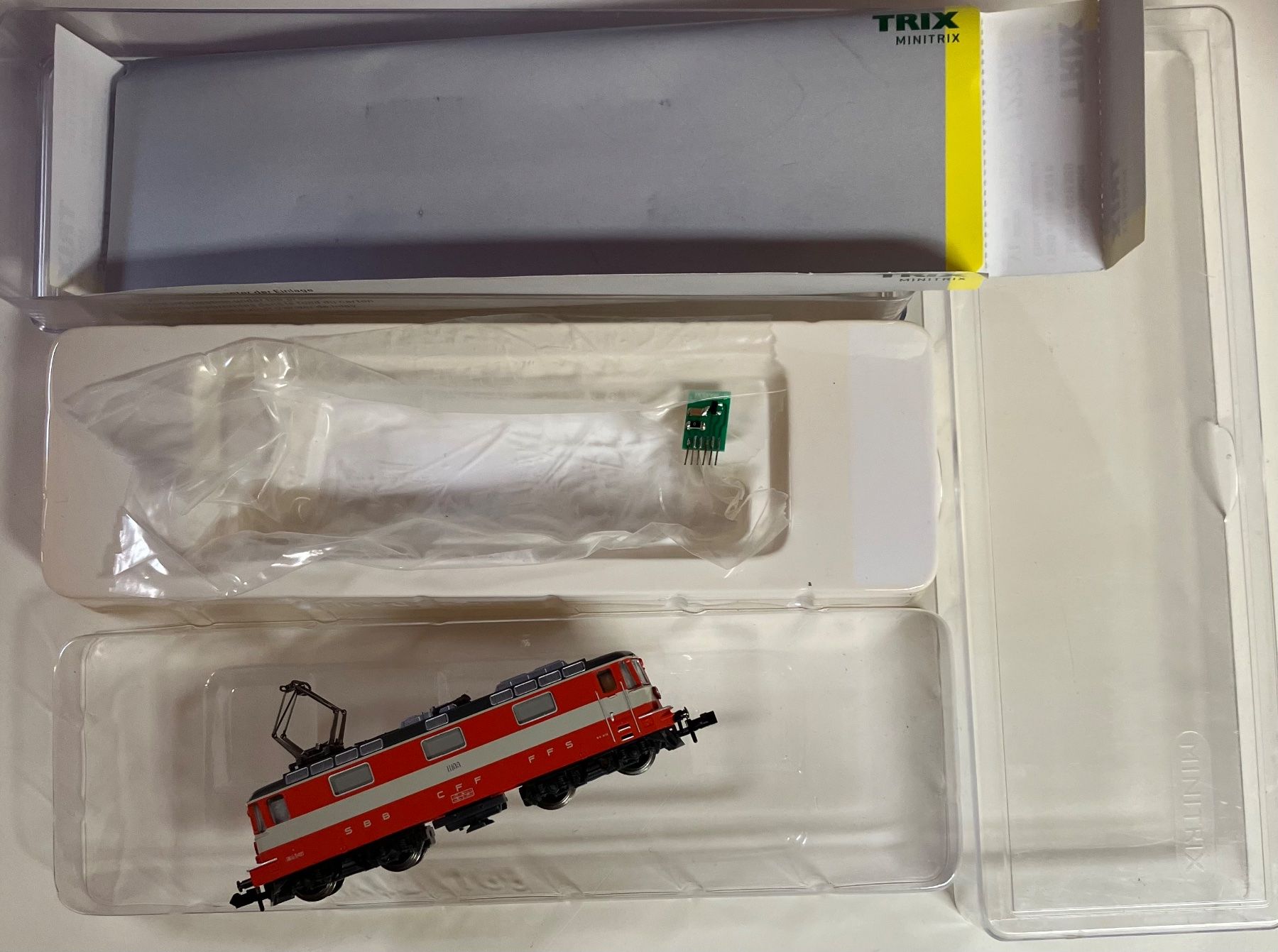 Trix Modelleisenbahnen: Re4/4 SBB  CFF Swiss Express DIGITAL Eckigen Scheinwerfer – Gebraucht aus Dompierre VD von immorentes 6