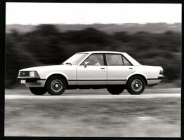 Fotografie Auto Ford Granada Stufenheck-