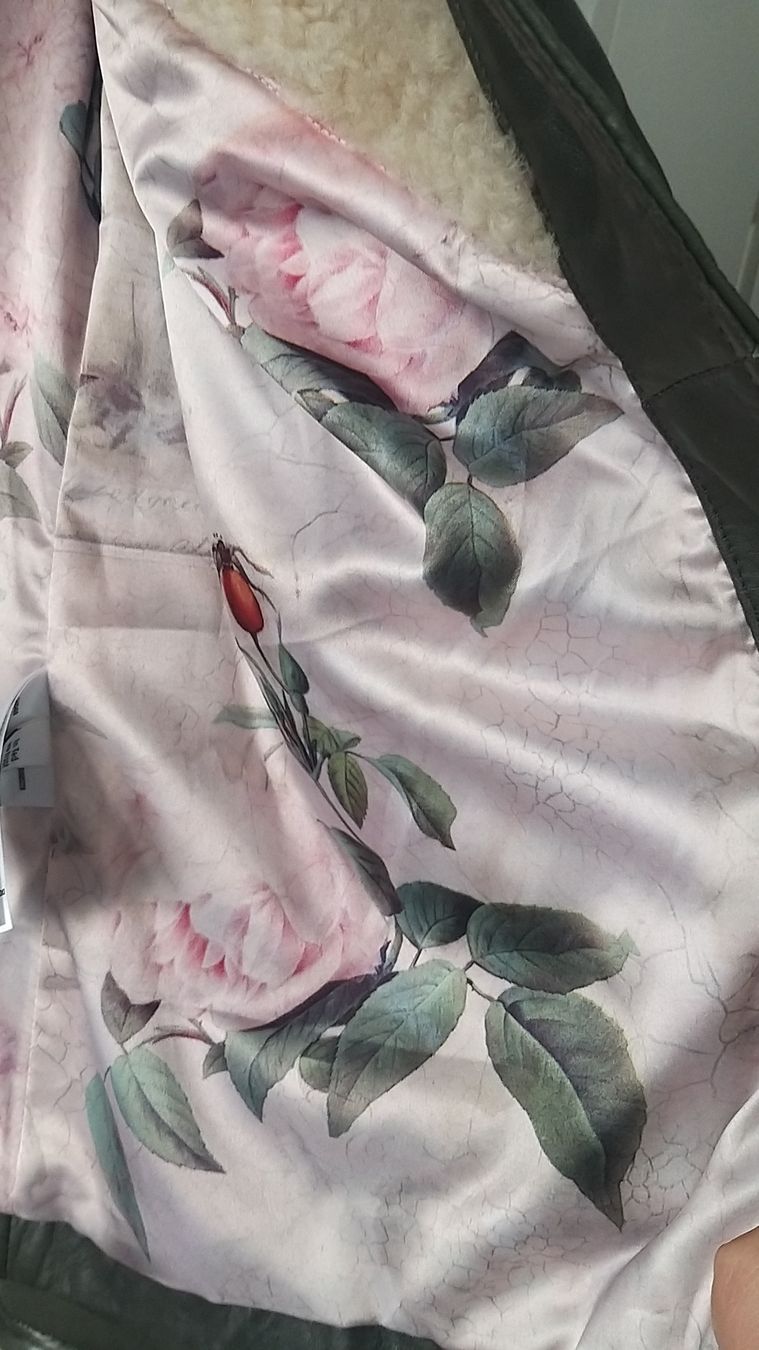 Ted Baker Giacche: Grüne Lammnappa-Lederjacke Ted Baker Gr. S/M – Nuovo (secondo la descrizione) da Niederhasli venduto da Goodquality 2