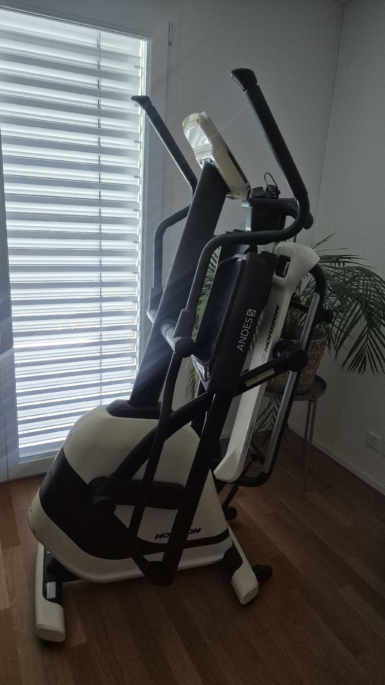Horizon Vélos d'appartement: Crosstrainer Horizon Andes 5  – D'occasion à Malters par Whoopi07 2