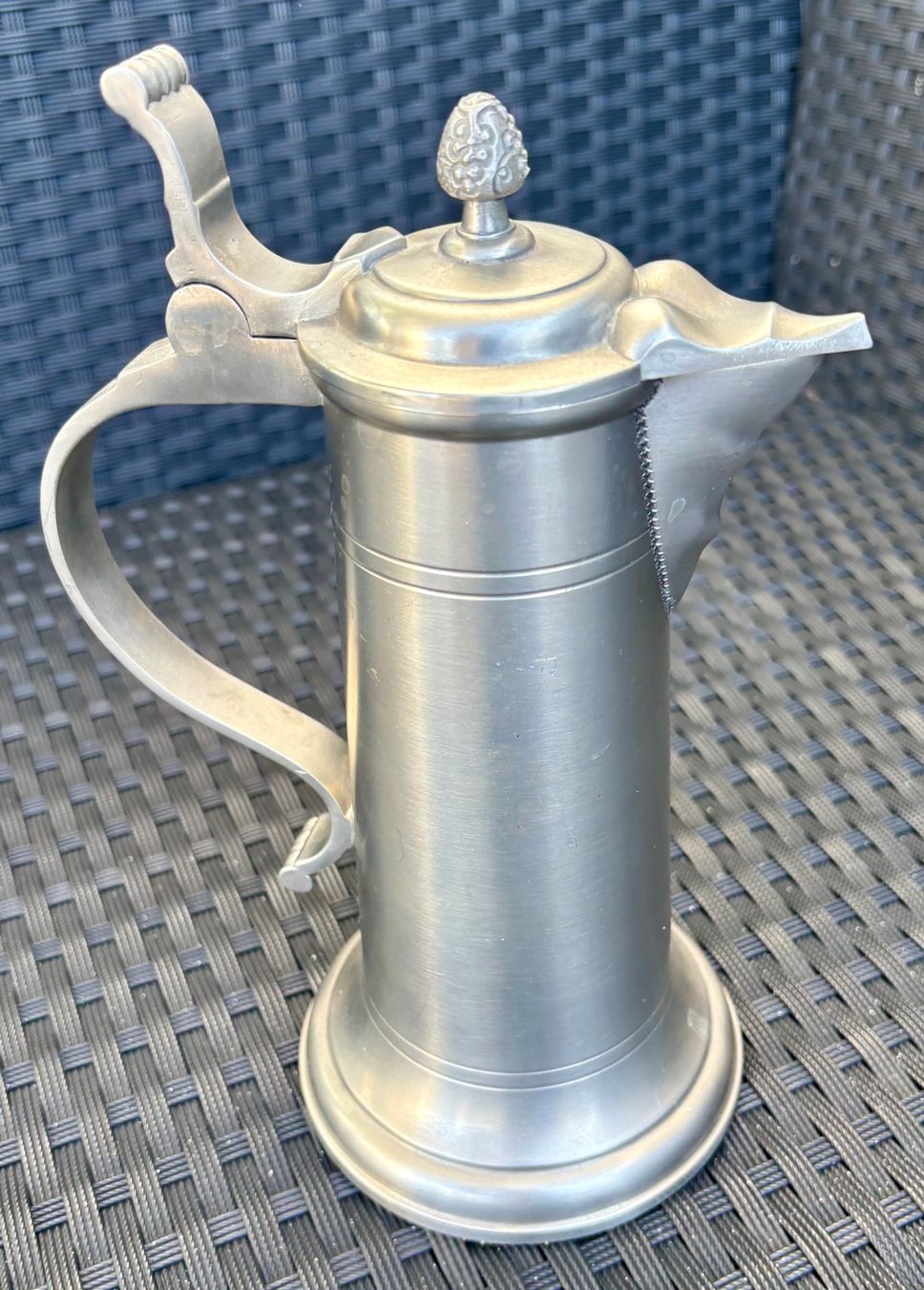 Caraffe: Zinnkrug mit Deckel – Usato da Samstagern venduto da Garfield13
