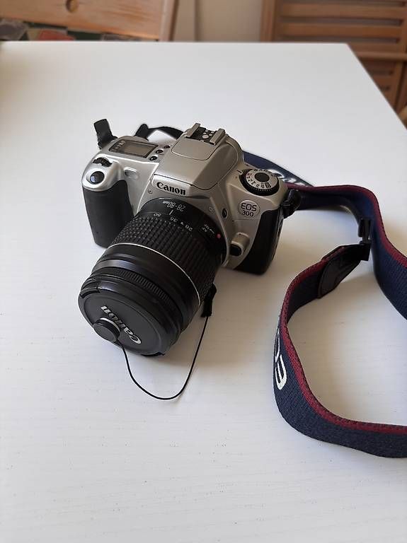 Kamera: Canon eos 300 Filmkamera – Gebraucht aus Zürich von Ntramp13