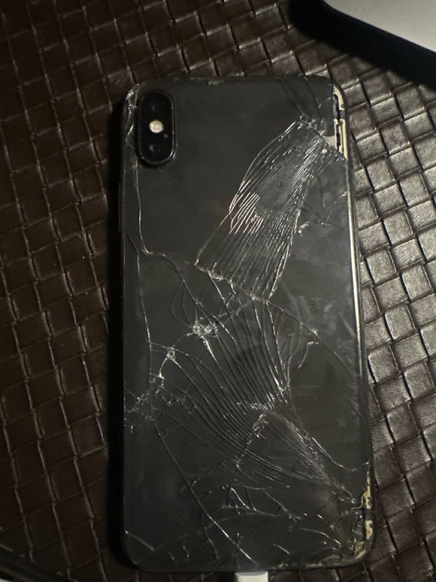 Apple Handys / Smartphones: Apple iPhone X  64 GB – Gebraucht aus Stäfa von Kurt33 1