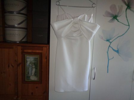 *** weisses Kleid mit grosser Masche *** Trend Up /Baumwolle