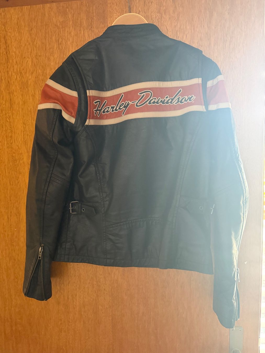 Harley-Davidson Jacken: Harley Davidson Jacke Damen – Gebraucht aus Reinach AG von joy_q2gl 1