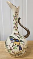 Jolie carafe vintage avec motif d'oiseau et détails or