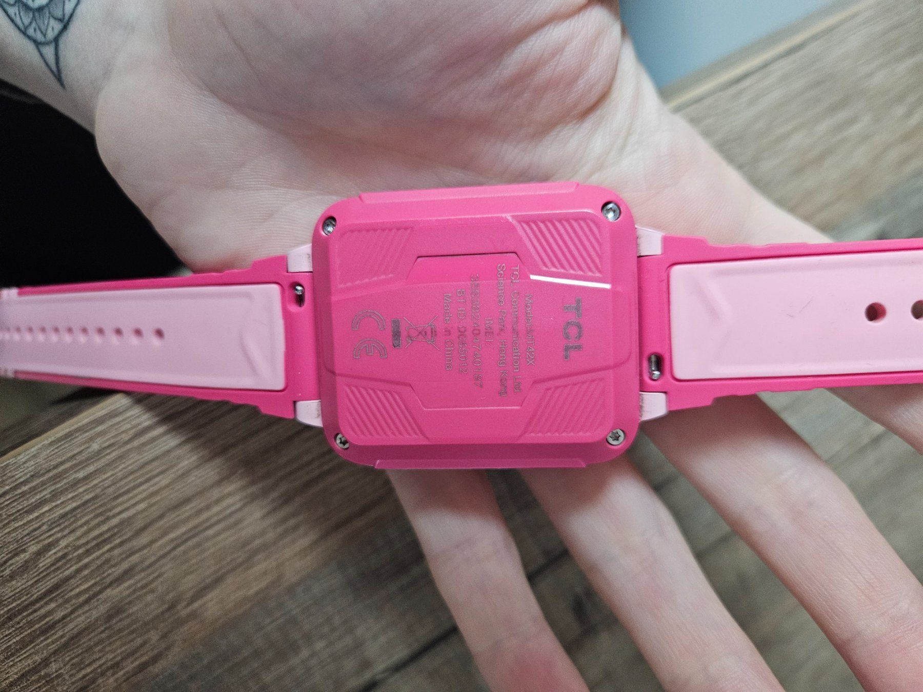Smartwatch: Montre connectée TCL avec abonnement Swisscom – Usato da St-Maurice venduto da dap_vvx5 2