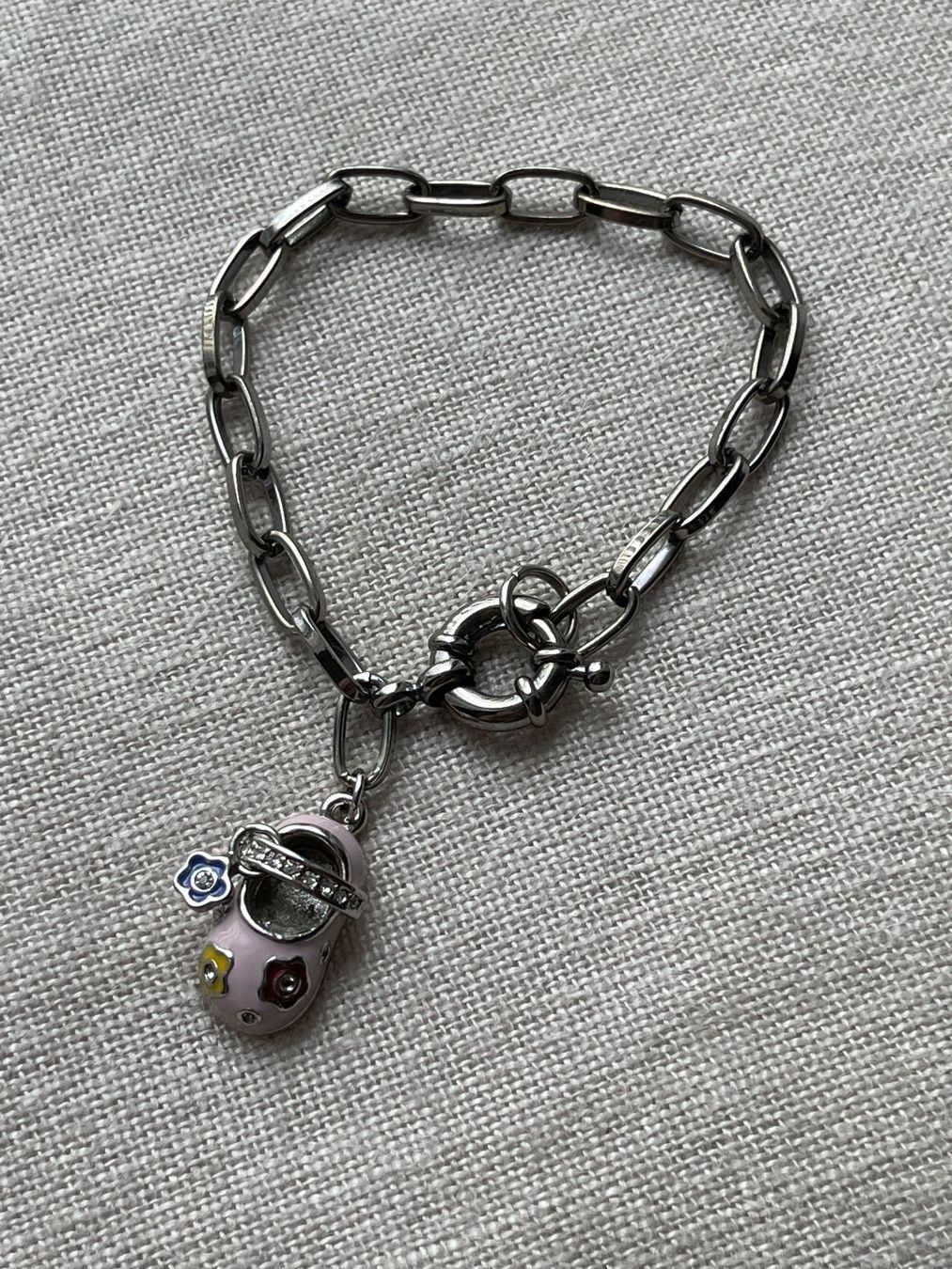 Bracciali & Braccialetti: Armband mit Babyschuh – Nuovo (secondo la descrizione) da Brütten venduto da Rod816