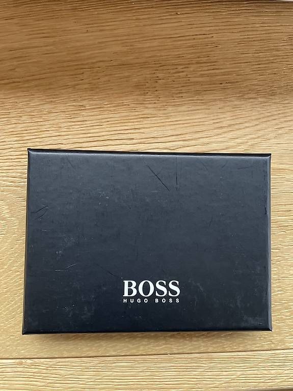 Portafogli: Porta carte Hugo boss  – Usato da Camorino venduto da giu_spa89 3