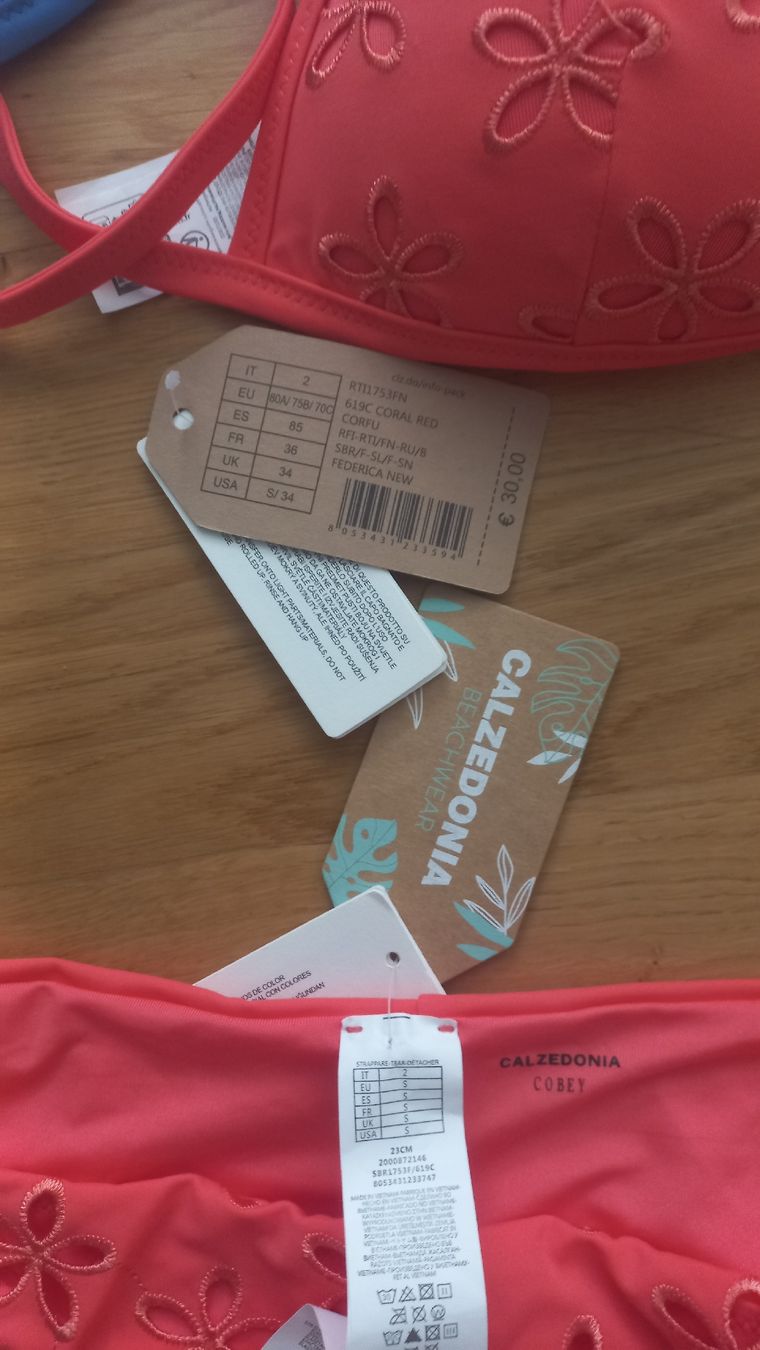 Calzedonia Costumi da bagno & Bikini: Bikini von Calzedonia Neu plus Bikinioberteil – Nuovo e nell'imballaggio originale da Winterthur venduto da Asia05 2