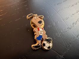 Pin Maskottchen Striker Fussball WM USA 94, Sammlerstück