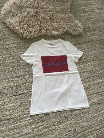 Neues Calvin Klein Jeans T-Shirt, Grösse S, Sommer ☀️