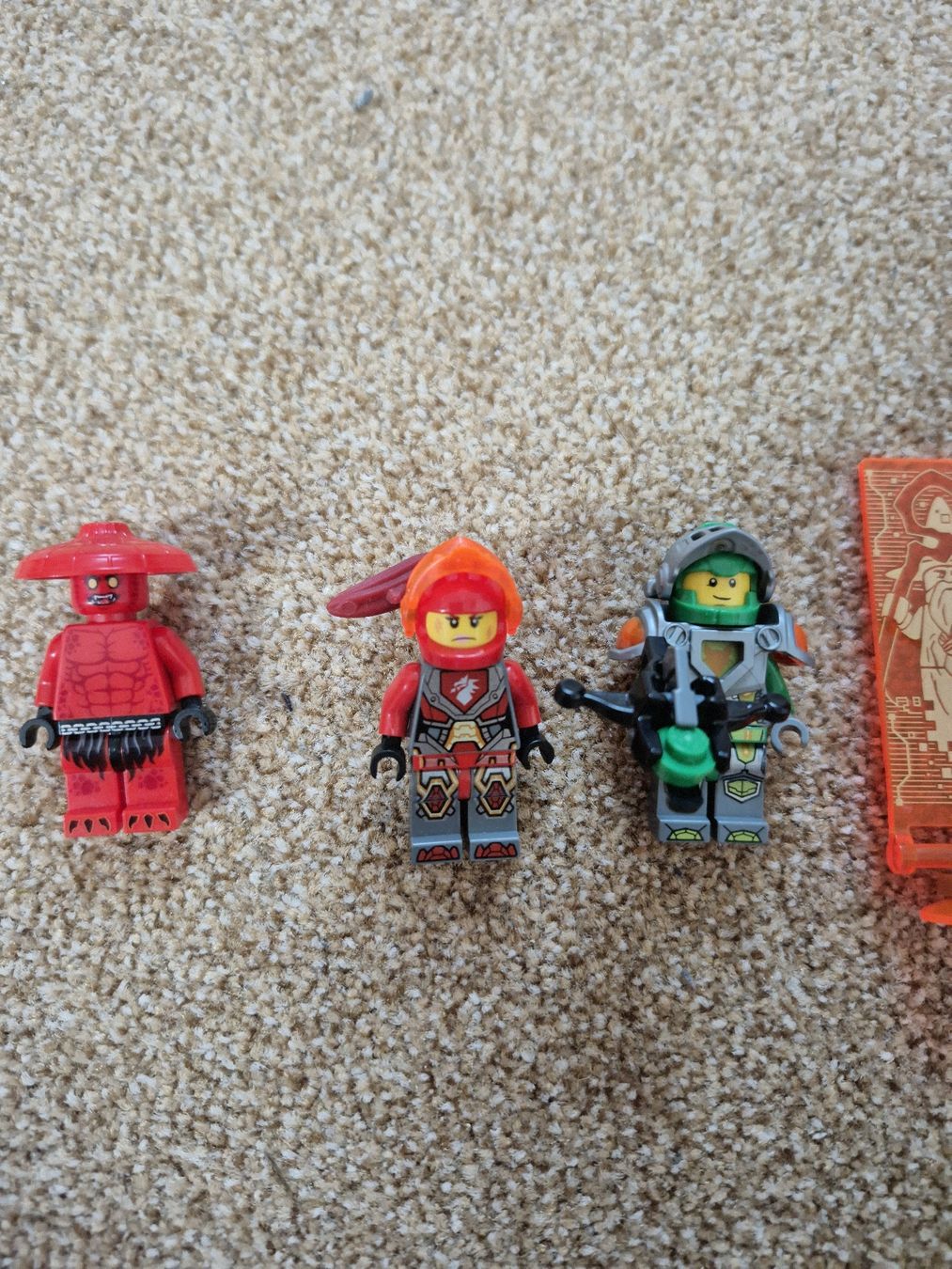 Lego Spielzeuge: Lego Nexo Knights Figuren  – Neu (gemäss Beschreibung) aus Bischofszell von TiKru 1