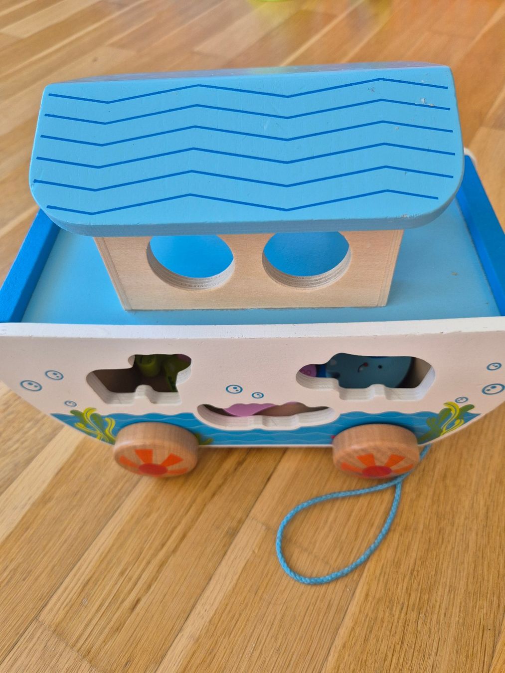 Hape Spielzeuge: Hape "Arche Noah" aus Holz – Gebraucht aus Brugg AG von ars_5h7f