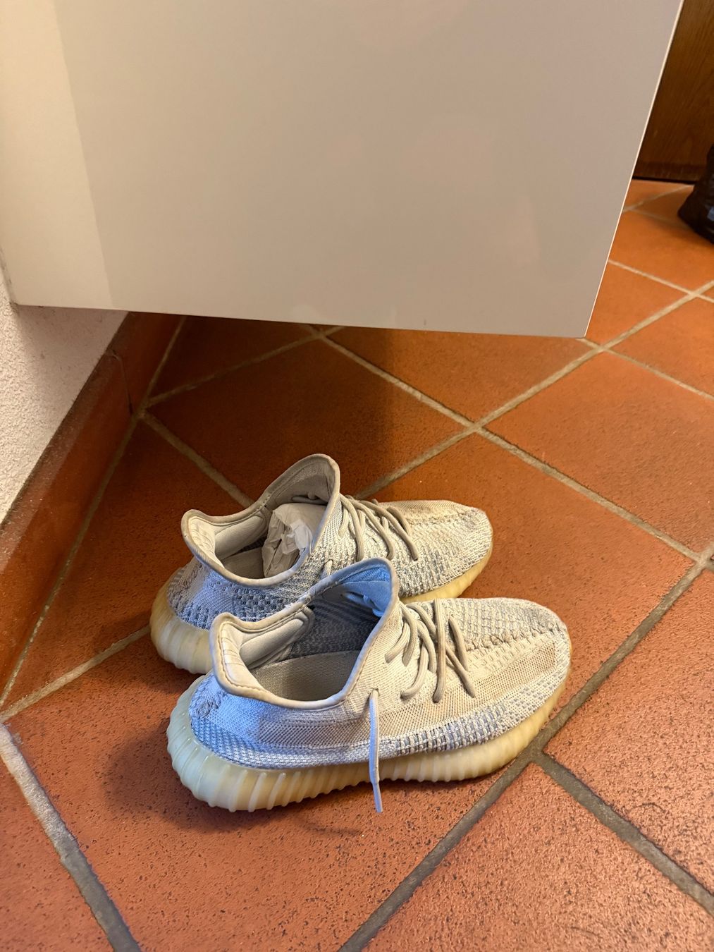 Adidas Scarpe da uomo: Yeezy Cloudwhite Non Reflective US 7 / 40 – Usato da Münchenbuchsee venduto da arouse.swiss 1