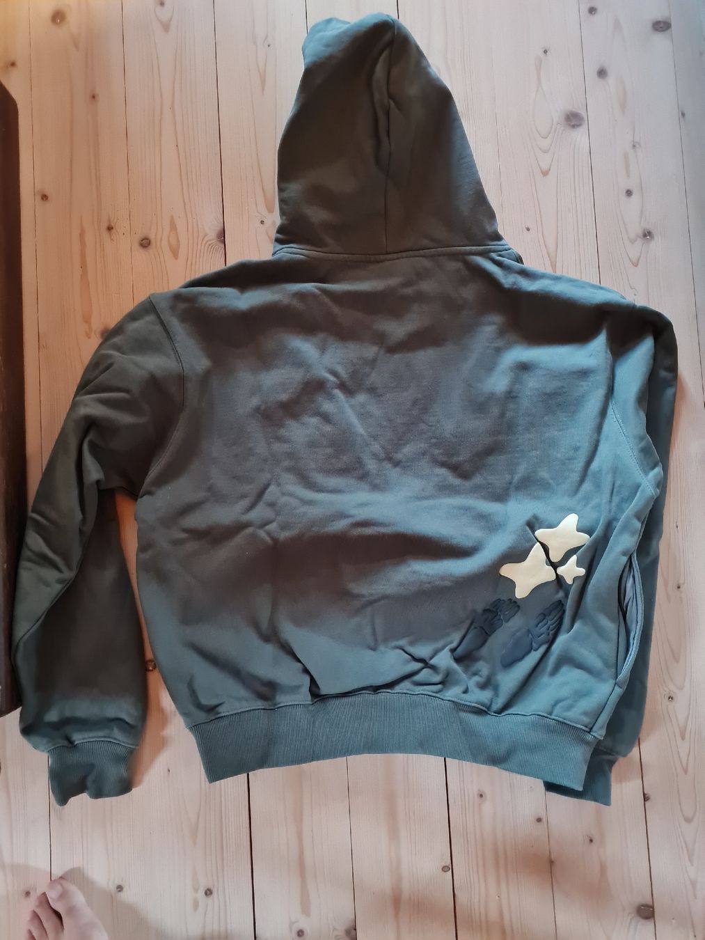 Kleiderpakete: Trainer Broken Planet – Neu (gemäss Beschreibung) aus Castrisch von CorinaS03 2