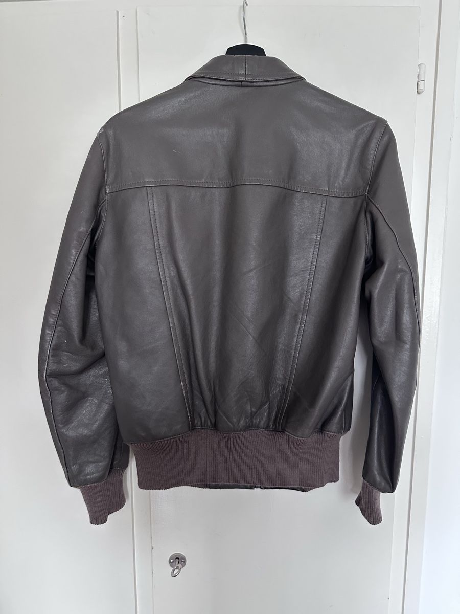 Giacche: Vintage Leather Jacket – Usato da Zürich venduto da dom_tq6x 1