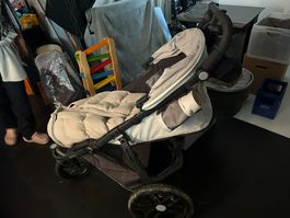 UPPABABY RIDGE – HOCHWERTIGER GELÄNDE-KINDERWAGEN IN FAST NE