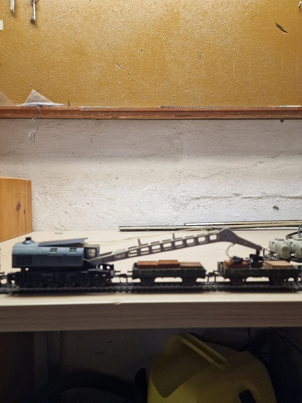 Fleischmann Modellini di ferrovie: Fleischmann Dampflok HO mit Güterwagen  – Usato da Herzogenbuchsee venduto da ioa_zcm6 3