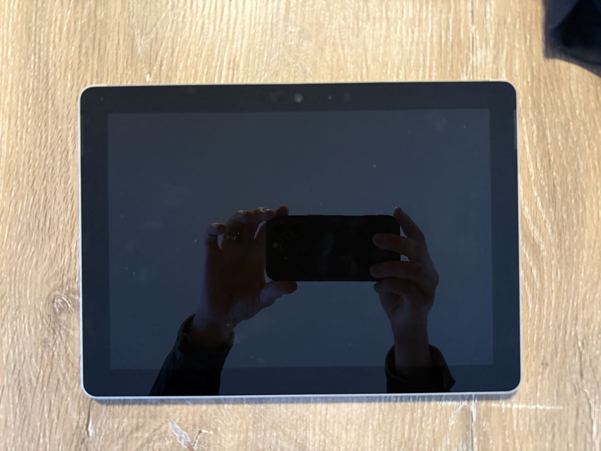 Microsoft Notebook: Microsoft Surface Go mit Tastatur gebraucht – Usato da Bern venduto da Amir97 3