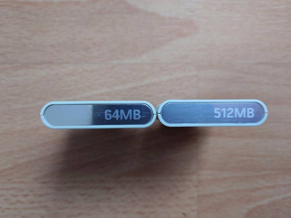 Microsoft Konsolen: Xbox 360 Memory Unit – Gebraucht aus Leuzigen von Darcry 1