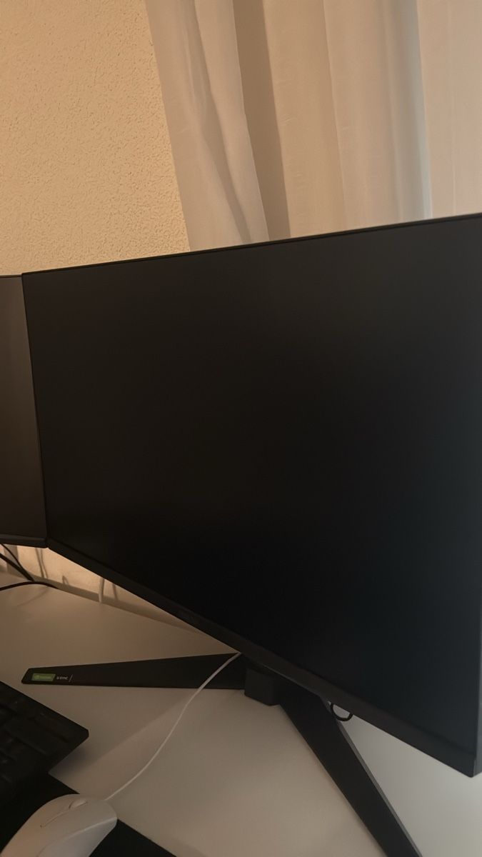 Acer PCs: PC-Set – 2 ASUS Monitore + Acer PC – Gebraucht aus Oberentfelden von rma_mmg2