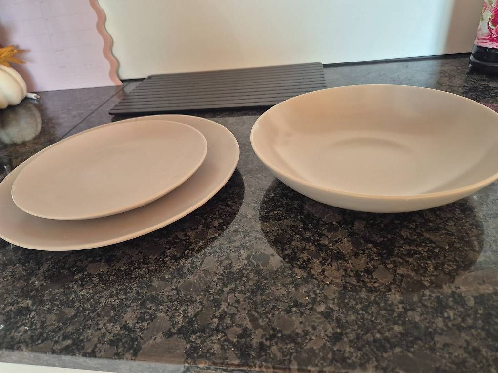 Ikea Geschirrsets: Geschirr set – Gebraucht aus Vordemwald von sel_6wqw