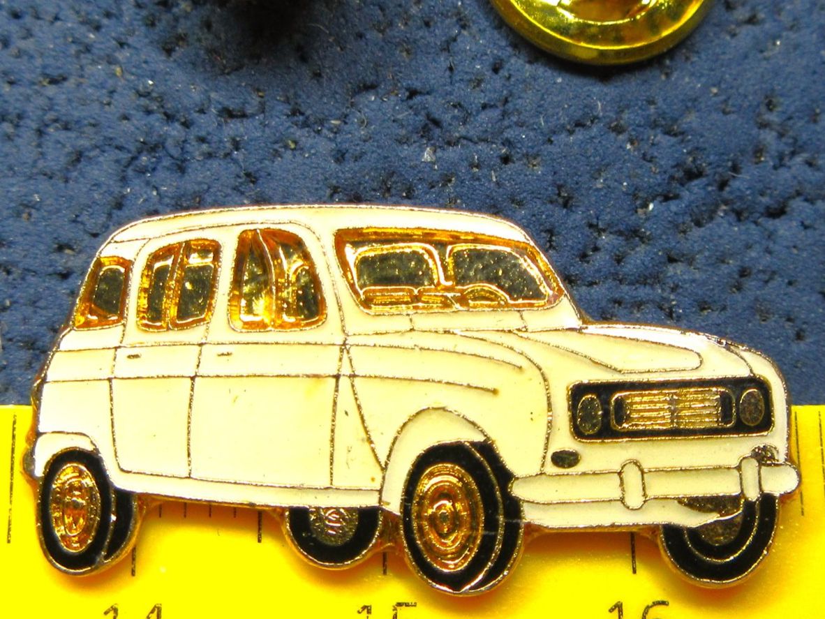 Renault Placchette & Badge: RENAULT R4 AUTO PIN GLASIERT VINTAGE OLDTIMER – Usato da Ettingen venduto da Hausi4711 1